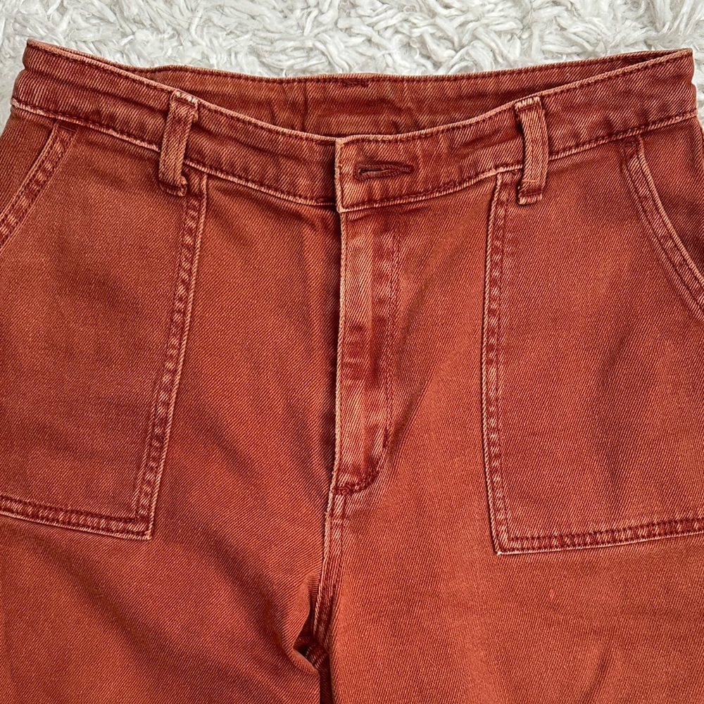 Universal Thread Rust Capris - image 3